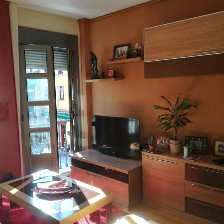 Cimadevilla Apartament *